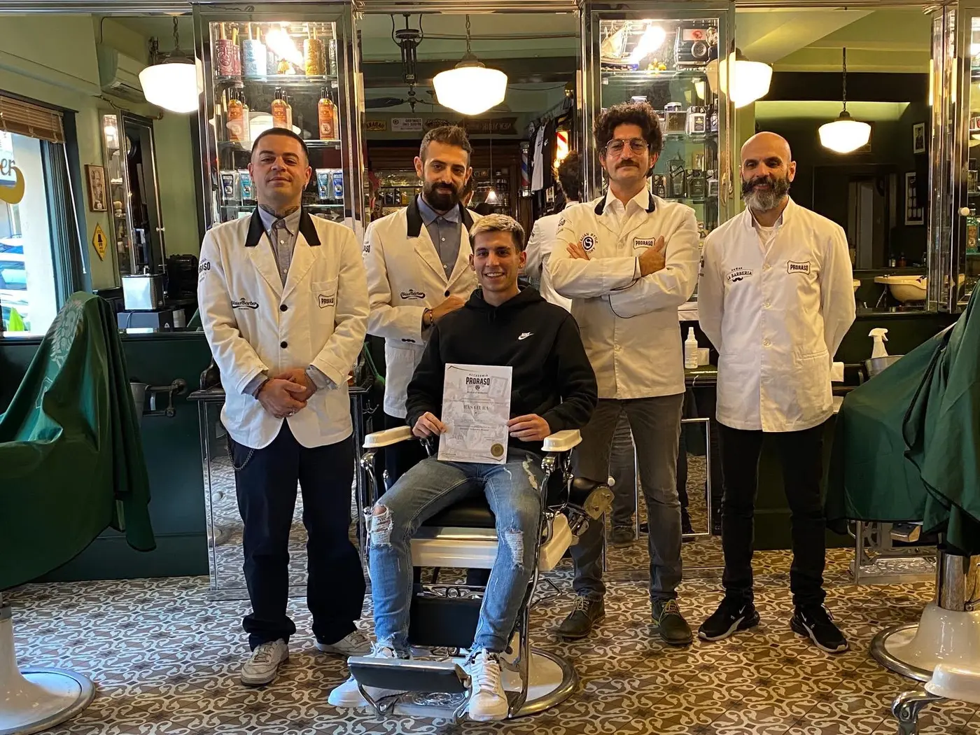 Simone Pintus al corso Proraso presso Barberia Blues a Firenze